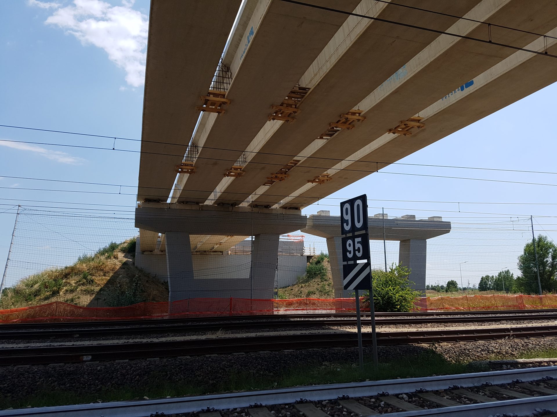 Costruzione della bretella stradale di collegamento tra il casello autostradale di Mantova Nord ed il comparto produttivo “Valdaro”