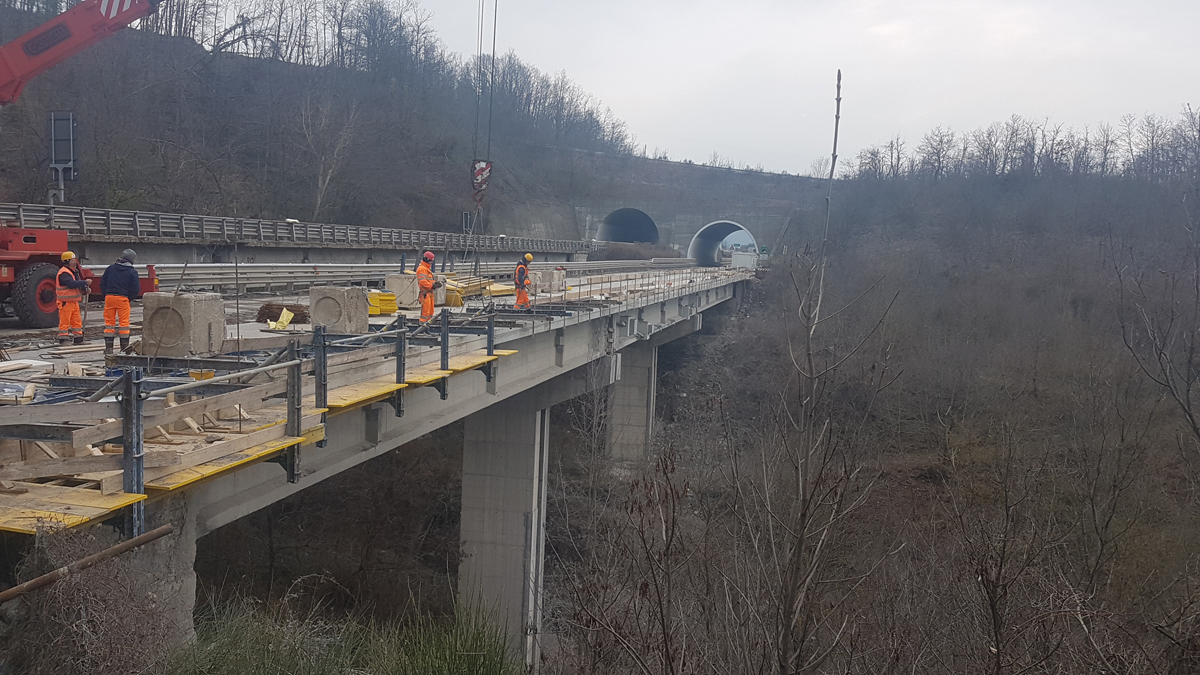Autostrada A15 – Lavori di ristrutturazione dei viadotti Mostarolo e Partigiano I e II